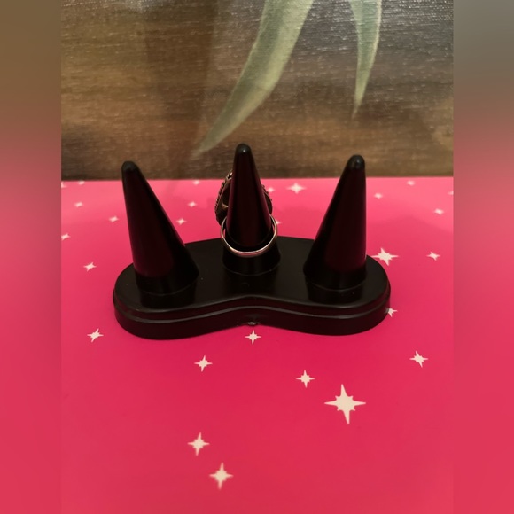 GENUINE RUBY RING Size 8 - Picture 2 of 5